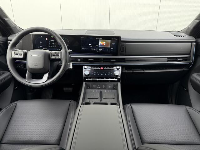 Hyundai SANTA FE 1.6 T-GDI PHEV Black Line 4WD 7p. / Stoelverkoeling / Nappaleder / BOSE / 360 Camera / Stoelverwarming Voor + Achter / Stuurverwarming /
