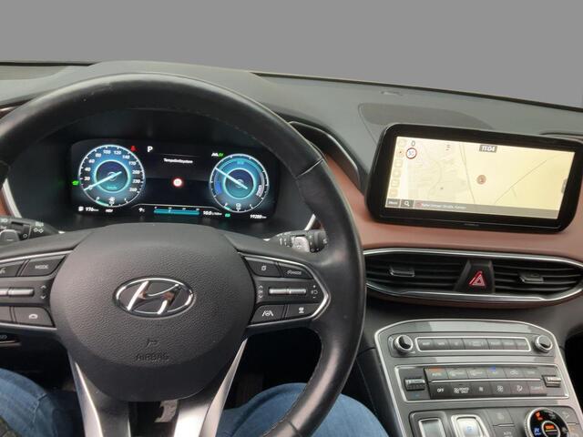 Hyundai SANTA FE 1.6 T-GDI PHEV Premium Plus Sky | Panoramadak | Complete historie | Vol leder | Comfortstoelen voorin (inclusief ventilatie / stoelverwarming) | Achteruitrijcamera | Vierwielaandrijving | Geuheugenstoelen