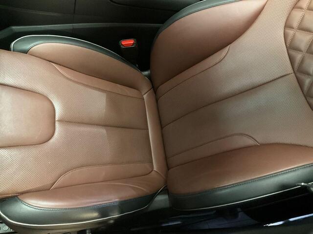 Hyundai SANTA FE 1.6 T-GDI PHEV Premium Plus Sky | Panoramadak | Complete historie | Vol leder | Comfortstoelen voorin (inclusief ventilatie / stoelverwarming) | Achteruitrijcamera | Vierwielaandrijving | Geuheugenstoelen