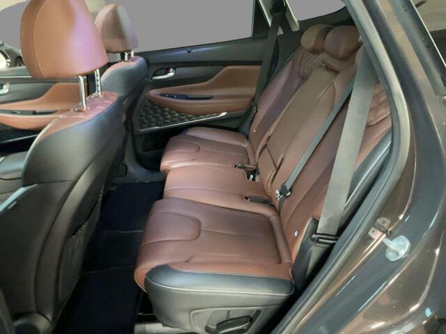 Hyundai SANTA FE 1.6 T-GDI PHEV Premium Plus Sky | Panoramadak | Complete historie | Vol leder | Comfortstoelen voorin (inclusief ventilatie / stoelverwarming) | Achteruitrijcamera | Vierwielaandrijving | Geuheugenstoelen