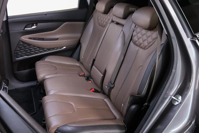 Hyundai SANTA FE 1.6 T-GDI PHEV Premium Sky, 7-Persoons, Trekhaak, Panoramadak, Leder,