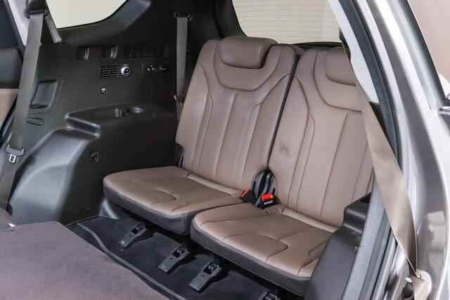 Hyundai SANTA FE 1.6 T-GDI PHEV Premium Sky, 7-Persoons, Trekhaak, Panoramadak, Leder,