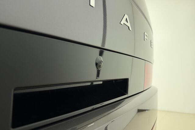 Hyundai SANTA FE 1.6 T-GDI HEV Premium Sky 7 zitplaatsen | Lederen bekleding | Trekhaak | Panoramisch schuifdak | Stoelverwarming | Dakrails | Full Led verlichting | Keyless