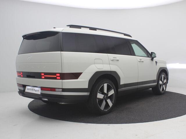 Hyundai SANTA FE 1.6 T-GDI PHEV Comfort Smart 4WD 7p. / 7 persoons / Navigatie / 1010KG Trekgewicht / Keyless Entry & Start&Go / Achteruitrijcamera / Parkeersensoren / Full Option /