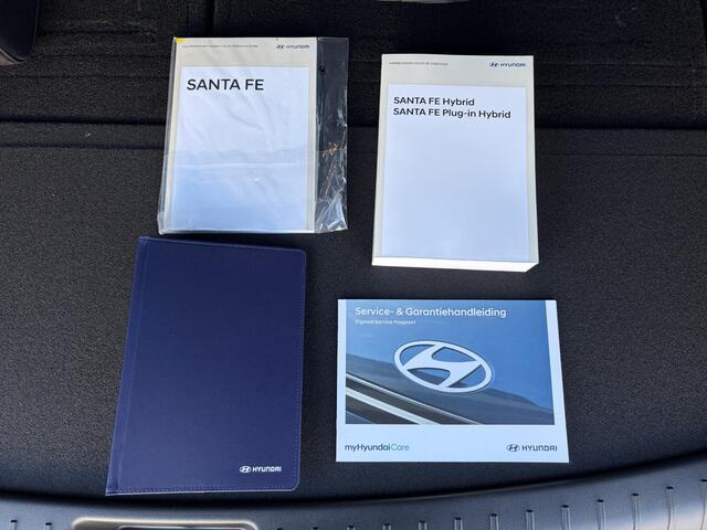Hyundai SANTA FE 1.6 T-GDI PHEV Black Line 4WD 7p. ** Nu met ¤ 2.500 voordeel, Nieuw uit voorraad leverbaar **