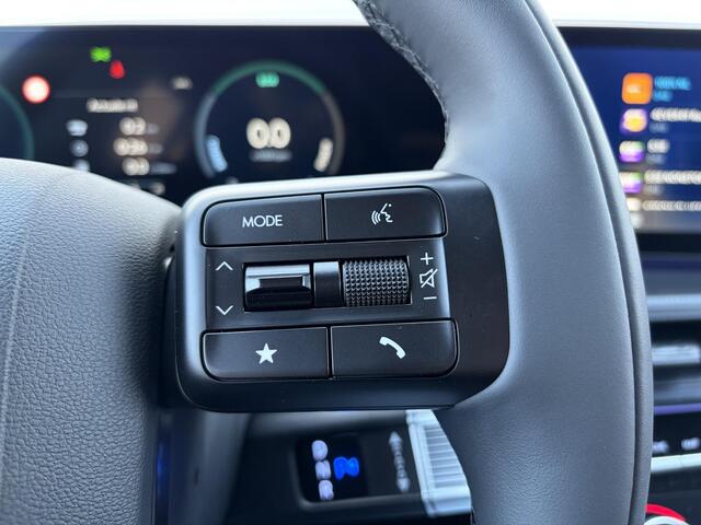 Hyundai SANTA FE 1.6 T-GDI PHEV Black Line 4WD 7p. ** Nu met ¤ 2.500 voordeel, Nieuw uit voorraad leverbaar **