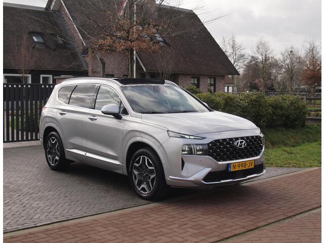 Hyundai SANTA FE 1.6 T-GDI PHEV Premium Plus Sky 7p. | Panoramadak | 360 Camera | Trekhaak | Head-Up Display | Apple Carplay |