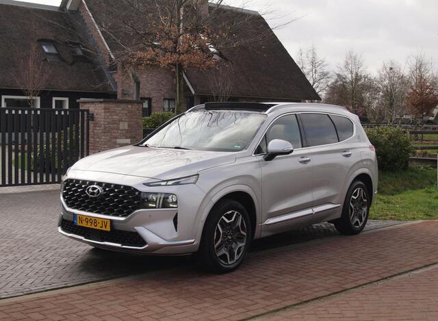 Hyundai SANTA FE 1.6 T-GDI PHEV Premium Plus Sky 7p. | Panoramadak | 360 Camera | Trekhaak | Head-Up Display | Apple Carplay |