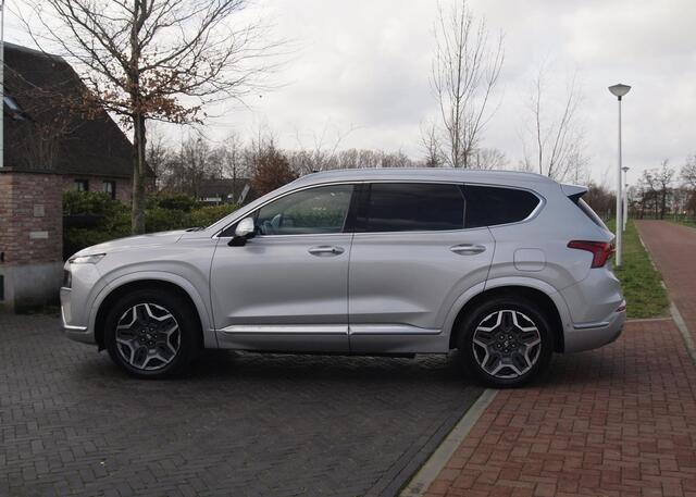 Hyundai SANTA FE 1.6 T-GDI PHEV Premium Plus Sky 7p. | Panoramadak | 360 Camera | Trekhaak | Head-Up Display | Apple Carplay |