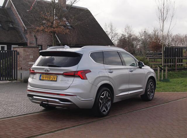 Hyundai SANTA FE 1.6 T-GDI PHEV Premium Plus Sky 7p. | Panoramadak | 360 Camera | Trekhaak | Head-Up Display | Apple Carplay |