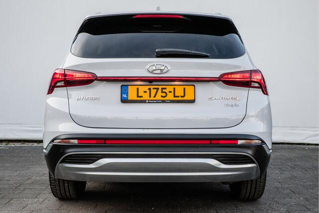 Hyundai SANTA FE 1.6 T-GDI Aut. PHEV 265pk AWD 7p. Lederen int./ Stoelverwarming/ Camera/ Blindspot/ Krell audio/ Adapt. cruise