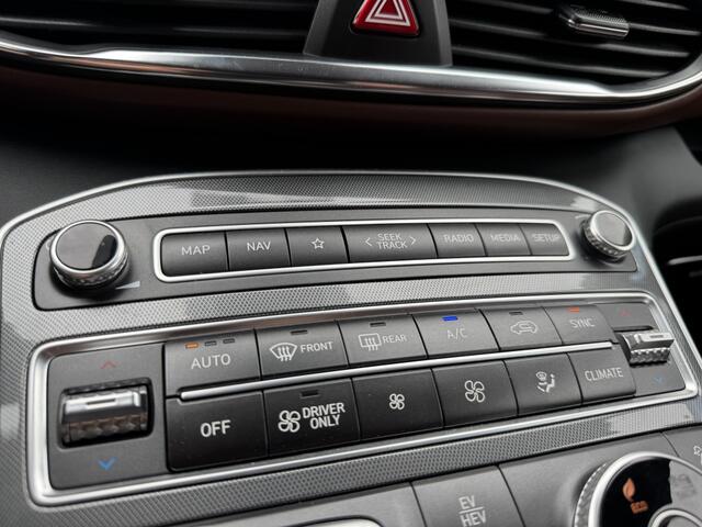 Hyundai SANTA FE 1.6 T-GDI PHEV Premium | Trekhaak | 360 Camera | Navi