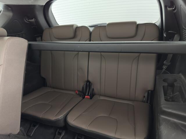 Hyundai SANTA FE 1.6 T-GDI PHEV Comfort Smart Sky [ 7-Pers. ] (INCL-BTW) *PANO | LEATHER | FULL-LED | ADAPTIVE-CRUISE | BLINDSPOT | MEMORY-PACK | DIGI-COCKPIT | SHIFTPADDLES | PRIVACYGLASS | NAVI-FULLMAP | TOWBAR | 19''ALU*