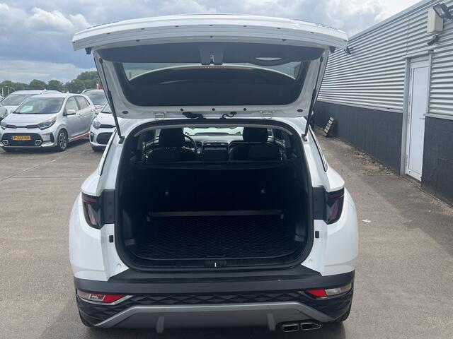 Hyundai TUCSON 1.6 T-GDI PHEV Premium Sky 4WD Schuif/kanteldak, Navigatie, Stoelverwarming, Parkeersensoren voor + Achter, Dodehoekdetectie, Climate control, BTW-Auto
