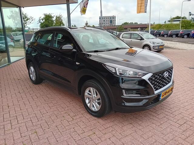 Hyundai TUCSON 1.6 GDi , Airco, Carplay/ Android auto, Navigatie, Bluetooth verbinding, Cruise control, Stoelverwarming, Dimlicht automatisch, Led dag rij verlichting, Elektrische ramen en spiegels, Camera, Zeer nette auto, BOVAG