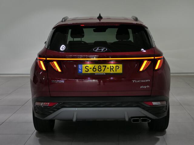 Hyundai TUCSON 1.6 T-GDI PHEV Comfort Smart 4WD | Navigatie | Camera | Climate Control | Lichtmetalen Velgen |