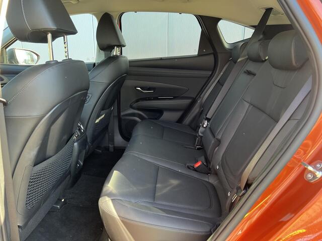 Hyundai TUCSON 1.6 T-GDI PHEV Premium / Navigatie / Elektrische Stoel met Geheugenfunctie / Achteruitrijcamera / Stoelverwarming / Apple Carplay & Android Auto /