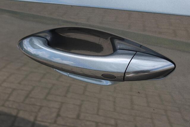 Hyundai TUCSON 1.6 T-GDI PHEV Comfort Smart 4WD / ¤ 6.000,- Prijsvoordeel / ¤ 43.890,- Rijklaar / Direct Leverbaar / Navigatie + Apple Carplay/Android Auto / Climate Control / Keyless Entry & Start /