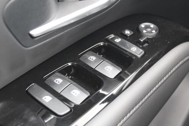 Hyundai TUCSON 1.6 T-GDI PHEV Comfort Smart 4WD / ¤ 6.000,- Prijsvoordeel / ¤ 43.890,- Rijklaar / Direct Leverbaar / Navigatie + Apple Carplay/Android Auto / Climate Control / Keyless Entry & Start /