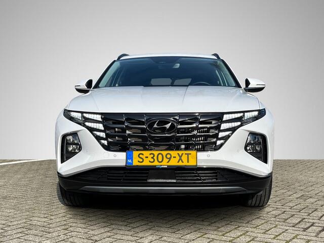Hyundai TUCSON 1.6 T-GDI MHEV Comfort Smart | Navigatie | Camera | 1650kg Trekgewicht | Apple Carplay/Android Auto | Premium Audio | Elek. Achterklep | Stuu- + Stoelverwarming | Rijklaarprijs!