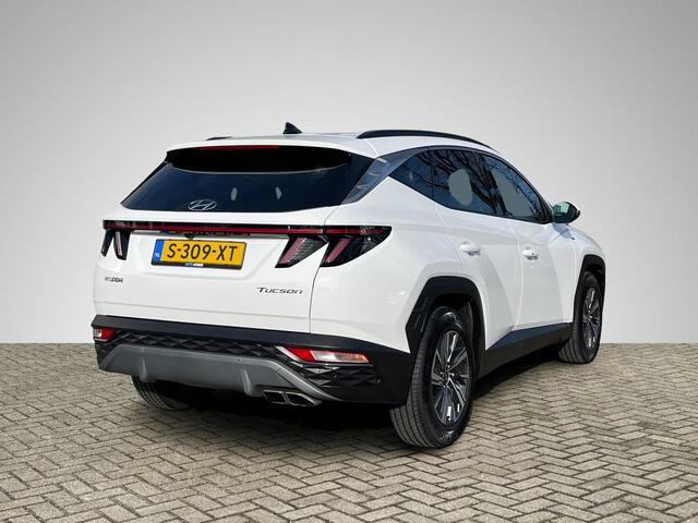 Hyundai TUCSON 1.6 T-GDI MHEV Comfort Smart | Navigatie | Camera | 1650kg Trekgewicht | Apple Carplay/Android Auto | Premium Audio | Elek. Achterklep | Stuu- + Stoelverwarming | Rijklaarprijs!