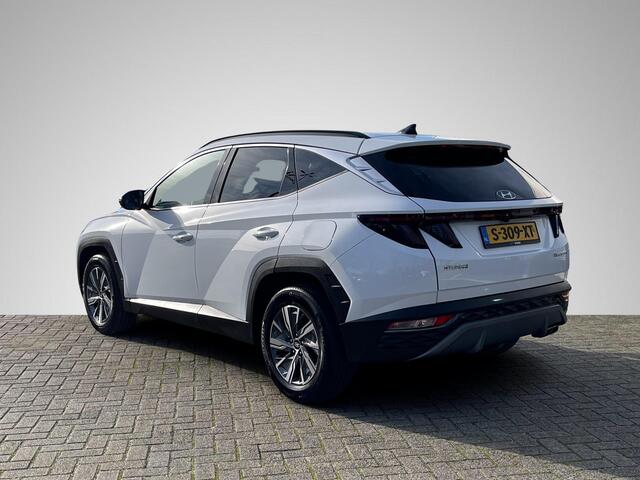 Hyundai TUCSON 1.6 T-GDI MHEV Comfort Smart | Navigatie | Camera | 1650kg Trekgewicht | Apple Carplay/Android Auto | Premium Audio | Elek. Achterklep | Stuu- + Stoelverwarming | Rijklaarprijs!