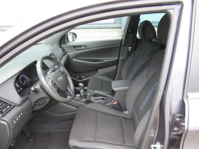 Hyundai TUCSON 1.6 T-GDI 177 PK 4WD Passion 2e eigen | dealer onderh | LED kopl | 19" inch | Navi | 1900 KG tr.gewicht