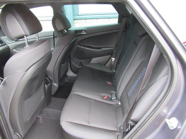 Hyundai TUCSON 1.6 T-GDI 177 PK 4WD Passion 2e eigen | dealer onderh | LED kopl | 19" inch | Navi | 1900 KG tr.gewicht