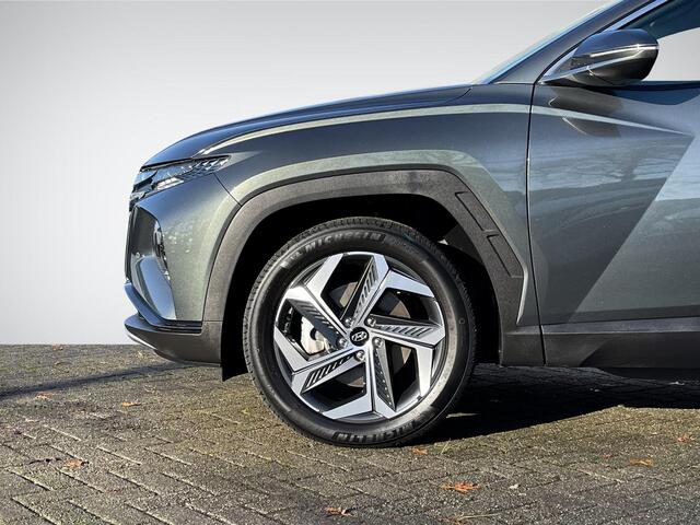 Hyundai TUCSON 1.6 T-GDI PHEV Comfort Smart 4WD | Navigatie | Camera | Apple Carplay/Android Auto | Stuur- + Stoelverwarming | Elek. Achterklep | Rijklaarprijs!