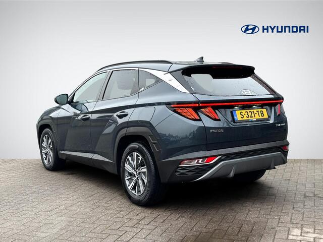 Hyundai TUCSON 1.6 T-GDI MHEV Comfort Smart | Navigatie | Camera | Stuur- + Stoelverwarming | Elek. Achterklep | Premium Audio | Apple Carplay/Android Auto | Rijklaarprijs!