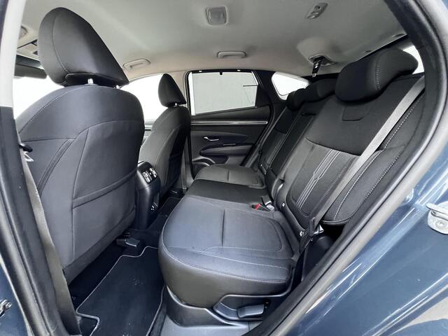 Hyundai TUCSON 1.6 T-GDI HEV 230PK Comfort Smart / 1650kg Trekgewicht / |Elektr. klep / Stuur- en stoelverwarming / Navigatie / Apple Carplay Android / Camera / Adapt. CC / Dode hoek detectie /