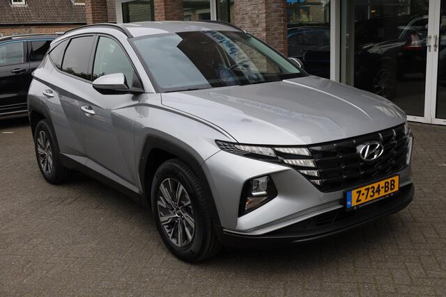 Hyundai TUCSON 1.6 T-GDI MHEV 7DCT CAMERA CARPLAY CRUISE 17"LMV DAB STUUR+STOELVERWARMING PDC 2xKEYLESS