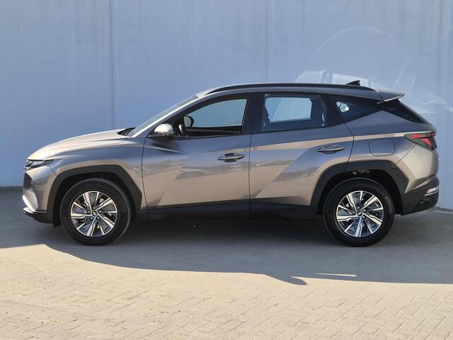 Hyundai TUCSON 1.6 T-GDI HEV 230pk Comfort Automaat / Apple Carplay Android Auto / Adaptief cruise control / Achteruitrijcamera / Trekgewicht 1650 Kg / Lichtmetalen wielen 17" / Parkeersensoren achter /