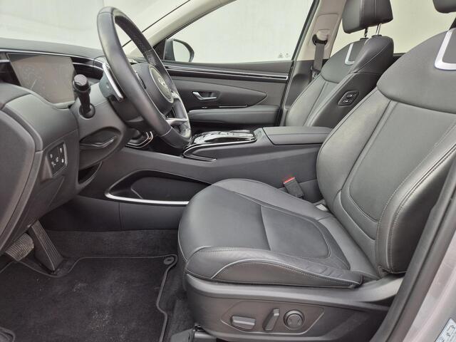 Hyundai TUCSON 1.6 T-GDI PHEV 265pk Premium Sky 4WD Automaat / Glazen schuif- en kanteldak / Adaptief cruise control / Stuur-, en Stoelverwarming / Stoelventilatie / Apple Carplay Android Auto / Rondomzicht camera / Elektrische achterklep /