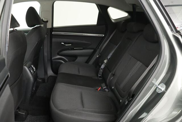 Hyundai TUCSON 1.6 T-GDI HEV Comfort Smart | Trekhaak | Stoel & stuurverwarming | Adaptive cruise | Carplay | Camera | Navigatie | Keyless