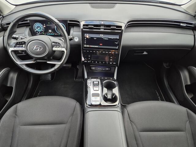 Hyundai TUCSON 1.6 T-GDI HEV 230Pk Comfort Automaat / Trekgewicht 1650 Kg / Apple Carplay Android Auto / Keyless Entry/Start / Achteruitrijcamera / Cruise control / Lichtmetalen wielen 17" /