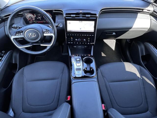 Hyundai TUCSON 1.6 T-GDI PHEV Comfort Smart Automaat / Adaptief Cruise / Elektrisch bedienbare achterklep / 19" / Navigatie / Stuur- en Stoelverwarming /