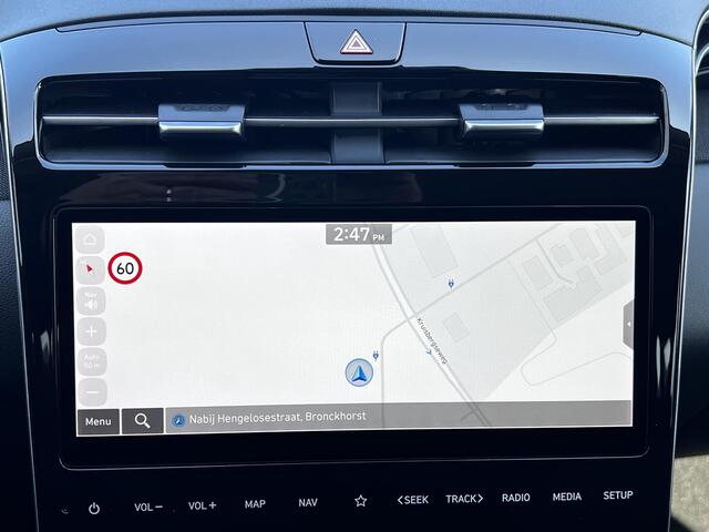 Hyundai TUCSON 1.6 T-GDI PHEV Comfort Smart Automaat / Adaptief Cruise / Elektrisch bedienbare achterklep / 19" / Navigatie / Stuur- en Stoelverwarming /