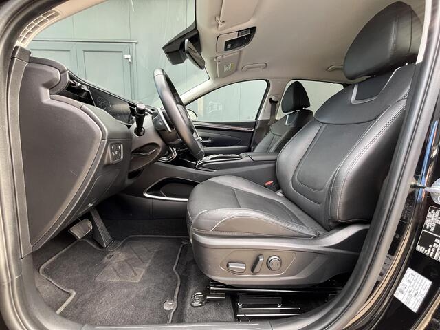 Hyundai TUCSON 1.6 T-GDI PHEV 265pk Plug-in Premium 4WD Automaat / Trekgewicht 1.350 kg / Lederen Bekleding / Dealer onderhouden / 19" LMV / Stuur- en Stoelverwarming en stoelventilatie / 360° Camera / Climate Control / Krell Audiosysteem