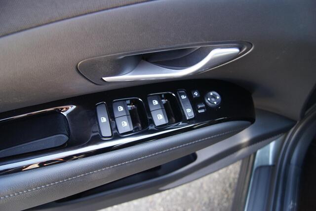 Hyundai TUCSON 1.6 T-GDI MHEV Comfort Navi,Camera,addaptive cruise,Clima,RIJKLAARPRIJS!!