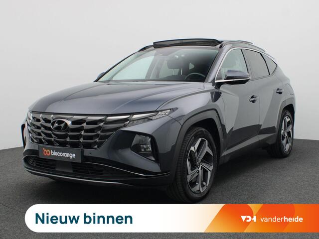 Hyundai TUCSON 1.6 T-GDI PHEV Comfort Sky 4WD 265PK Aut. Pano-Schuifdak, Adaptieve Cruise Controle, Navi, Stoel-Stuurverwarming, Side Assist, Keyless, Trekhaak, 19" LM Velgen