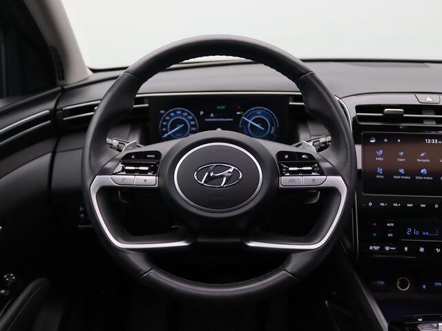 Hyundai TUCSON 1.6 T-GDI PHEV Comfort Sky 4WD 265PK Aut. Pano-Schuifdak, Adaptieve Cruise Controle, Navi, Stoel-Stuurverwarming, Side Assist, Keyless, Trekhaak, 19" LM Velgen