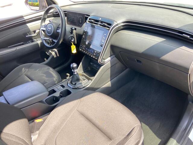 Hyundai TUCSON 1.6 T-GDI MHEV Comfort Trekhaak | 1650 Trekgewicht | Navi by App | Virtual Cockpit | Camera | Clima | Stoelverw. ( Vestiging - Vianen Tel 0347-371248 )