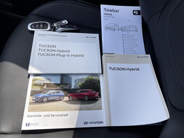 Hyundai TUCSON 1.6 T-GDI HEV 230pk Premium / Afn. Trekhaak 1650kg / Dealer onderhouden / Stoelventilatie, stuur-, stoel- en achterbankverwarming / Navi / Apple Carplay Android / 19" LM / Cam 360° /