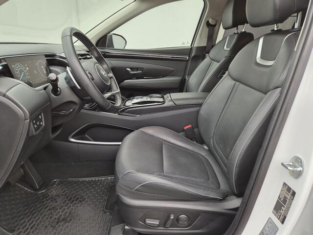 Hyundai TUCSON 1.6 T-GDI 265pk PHEV Plug-in Premium 4WD Automaat / Elektrische achterklep / Apple Carplay Android Auto / Trekgewicht 1350 Kg / Stuur- en Stoelverwarming / Rondomzicht camera / Adaptief cruise control / Stoelventilatie