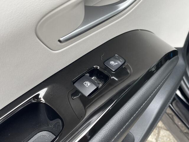 Hyundai TUCSON 1.6 T-GDI PHEV Premium Sky 4WD | Plug in | Panoramadak | Elektrische achterklep | Stoel verwarming/ventilatie |