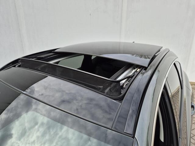 Hyundai TUCSON 1.6 T-GDI HEV 230 Pk Premium Sky Automaat / Trekgewicht 1650 Kg / Glazen schuif- en kanteldak / Stoelventilatie / Adaptief cruise control / Elektrische achterklep / Krell Premium Audio /