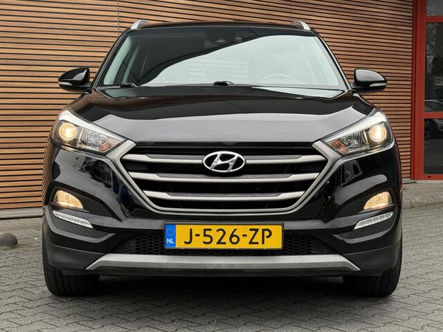 Hyundai TUCSON 1.6 GDi Comfort Navi / Camera / Sidebars / Dodehoek / Cruise / Carplay