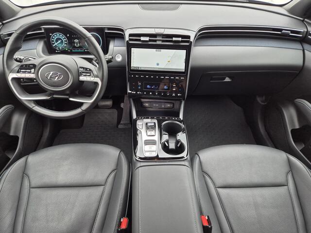 Hyundai TUCSON 1.6 T-GDI PHEV Plug-in Premium 4WD Automaat / Accu SoH 100% / Stuur- en Stoelverwarming / Rondom zicht camera / Stoelventilatie / Apple Carplay Android Auto / Elektrische achterklep / Adaptief cruise control /