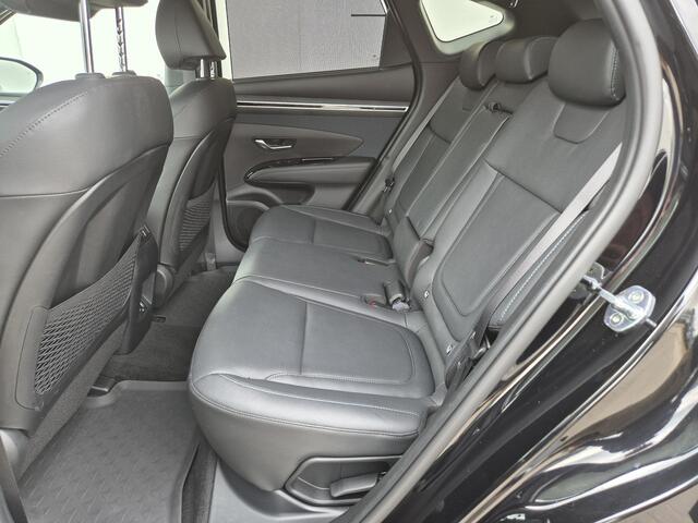 Hyundai TUCSON 1.6 T-GDI PHEV Plug-in Premium 4WD Automaat / Accu SoH 100% / Stuur- en Stoelverwarming / Rondom zicht camera / Stoelventilatie / Apple Carplay Android Auto / Elektrische achterklep / Adaptief cruise control /